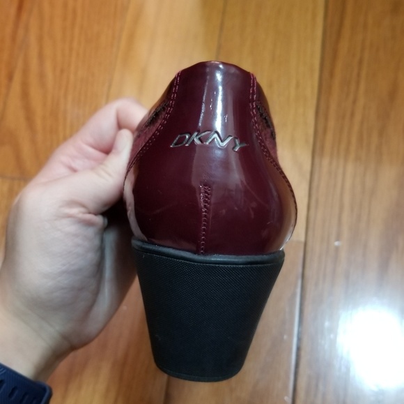 DKNY Red Wedges - Picture 4 of 4